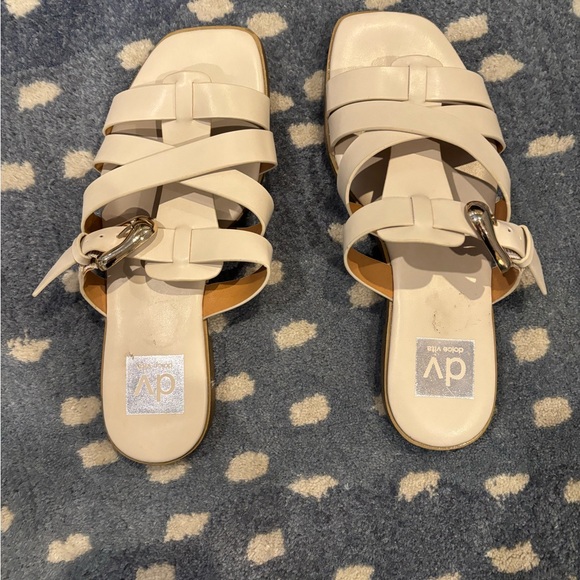 DV Dolce Vita Medina Fisherman Strappy Flat Sandals in Ivory and Gold - Picture 2 of 5